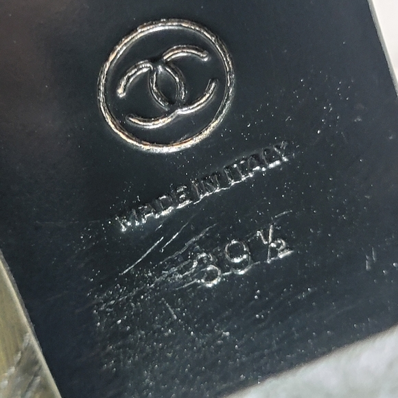 Chanel Leather Mid-Calf Boots From the Fall 2008 Collection by Karl Lagerfeld - Picture 14 of 16